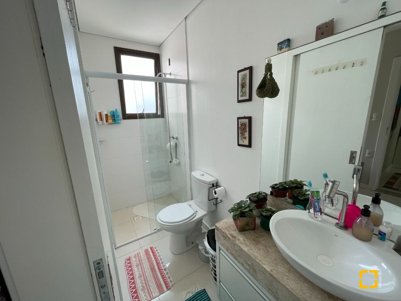 Apartamento com 170m², 5 quartos (sendo 2 suítes), 1 garagem, no bairro Ingleses em Florianópolis