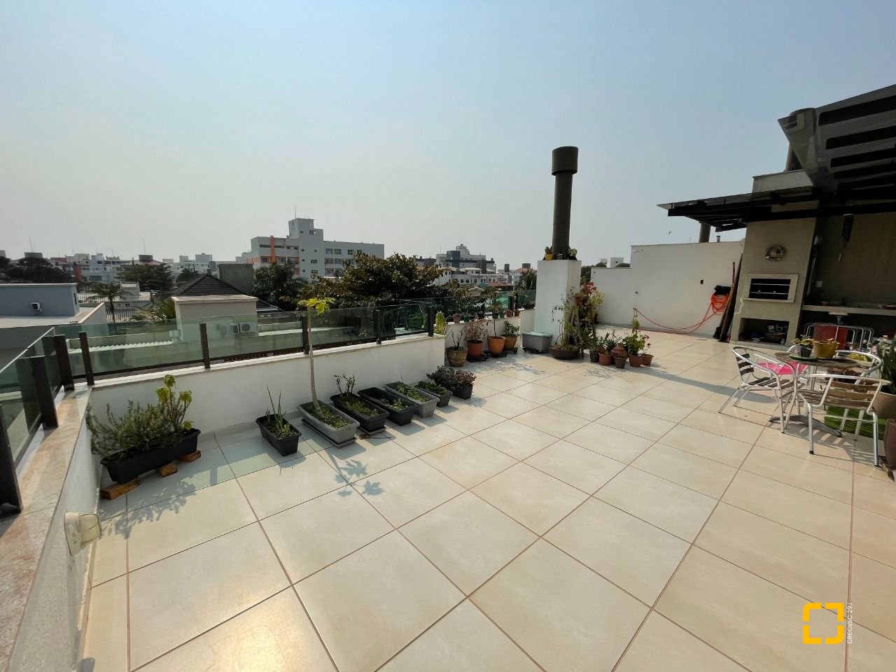 Apartamento com 170m², 5 quartos (sendo 2 suítes), 1 garagem, no bairro Ingleses em Florianópolis