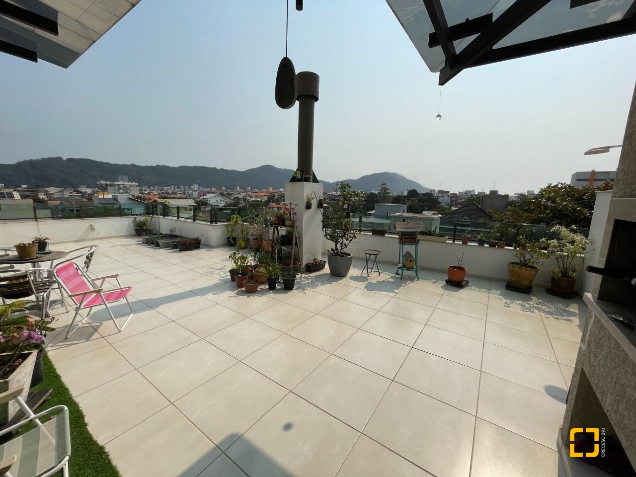 Apartamento com 170m², 5 quartos (sendo 2 suítes), 1 garagem, no bairro Ingleses em Florianópolis