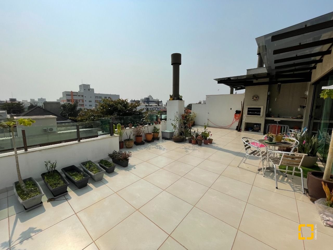 Apartamento com 170m², 5 quartos (sendo 2 suítes), 1 garagem, no bairro Ingleses em Florianópolis