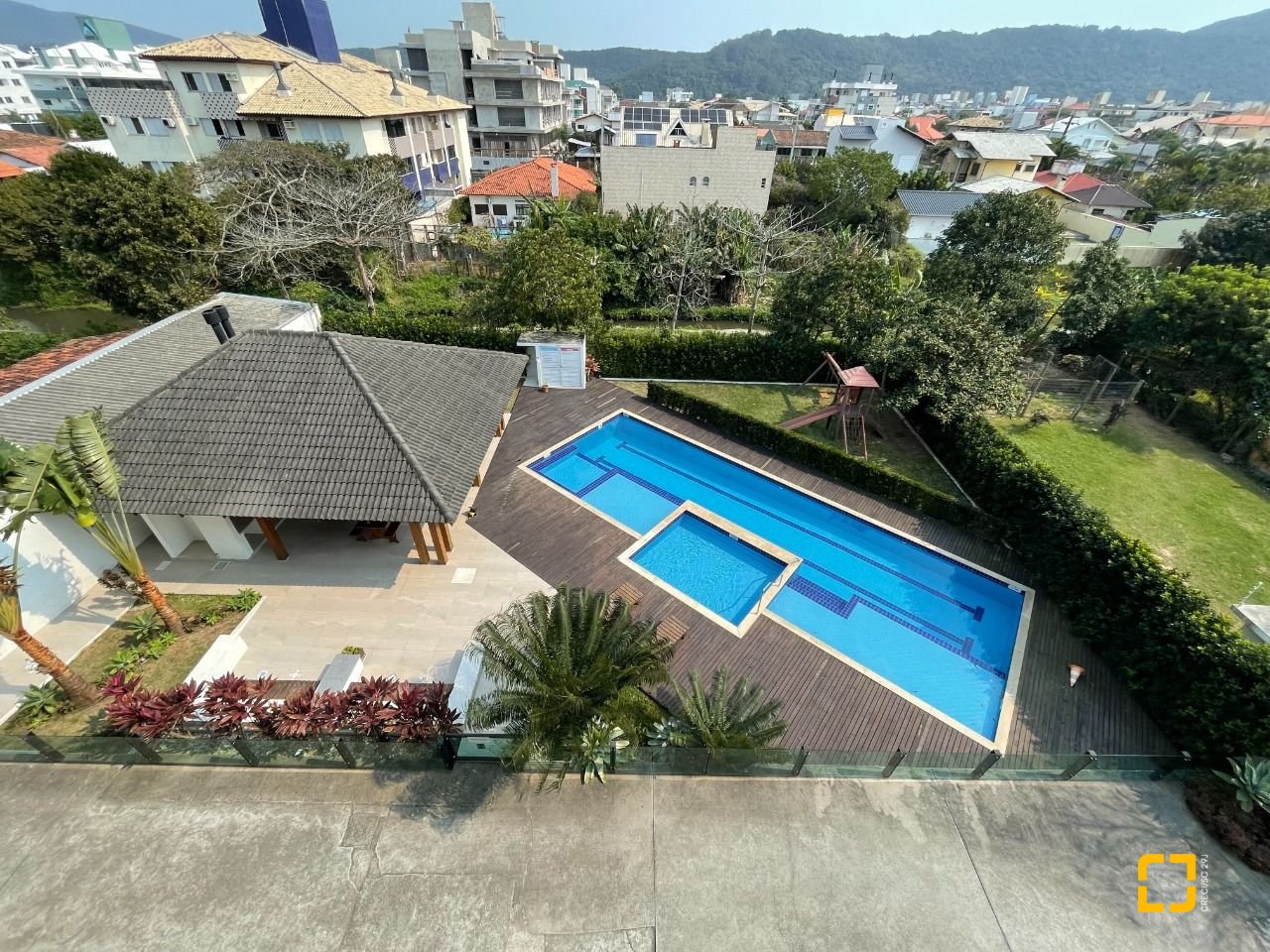 Apartamento com 170m², 5 quartos (sendo 2 suítes), 1 garagem, no bairro Ingleses em Florianópolis