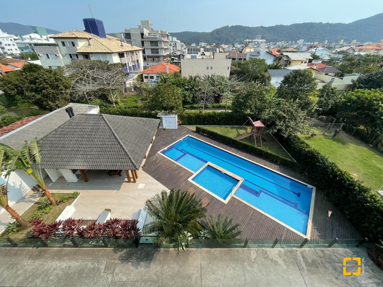 Apartamento com 170m², 5 quartos (sendo 2 suítes), 1 garagem, no bairro Ingleses em Florianópolis