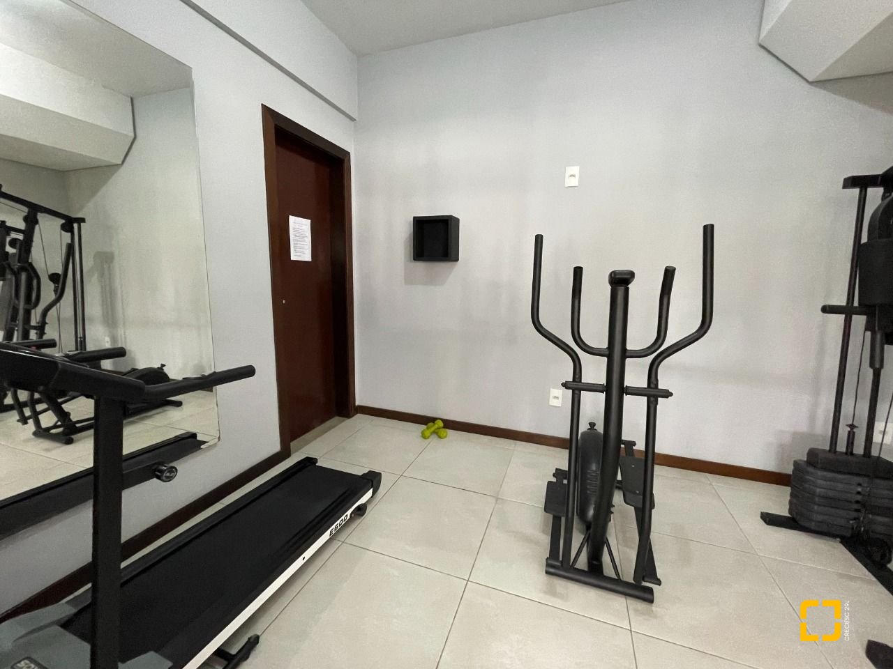 Apartamento com 170m², 5 quartos (sendo 2 suítes), 1 garagem, no bairro Ingleses em Florianópolis