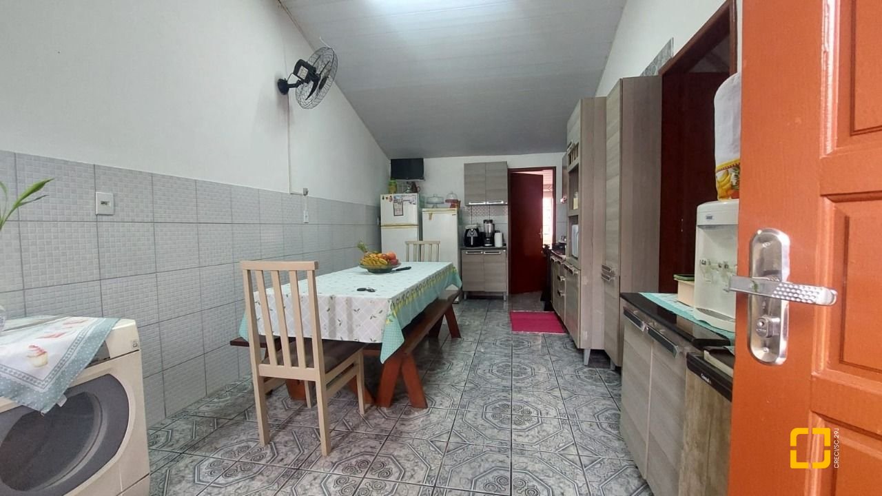 Casa com 104m², 3 quartos, 3 garagens, no bairro Ingleses em Florianópolis