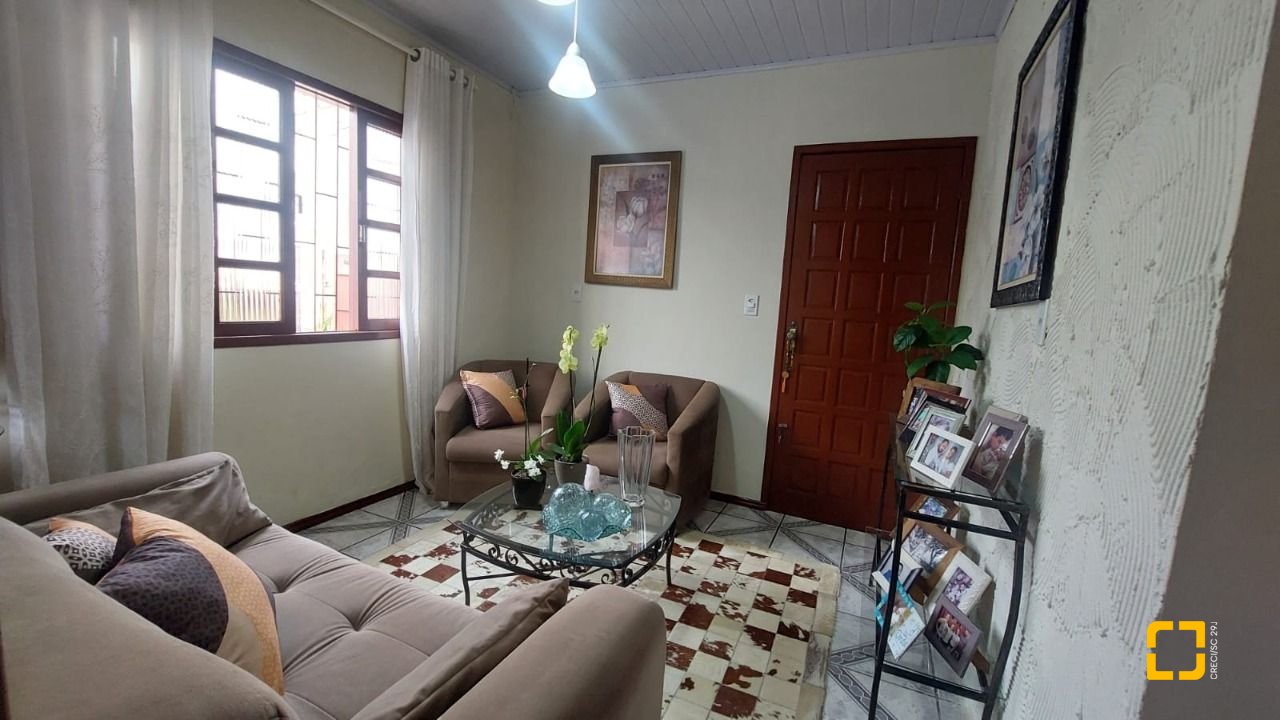 Casa com 104m², 3 quartos, 3 garagens, no bairro Ingleses em Florianópolis