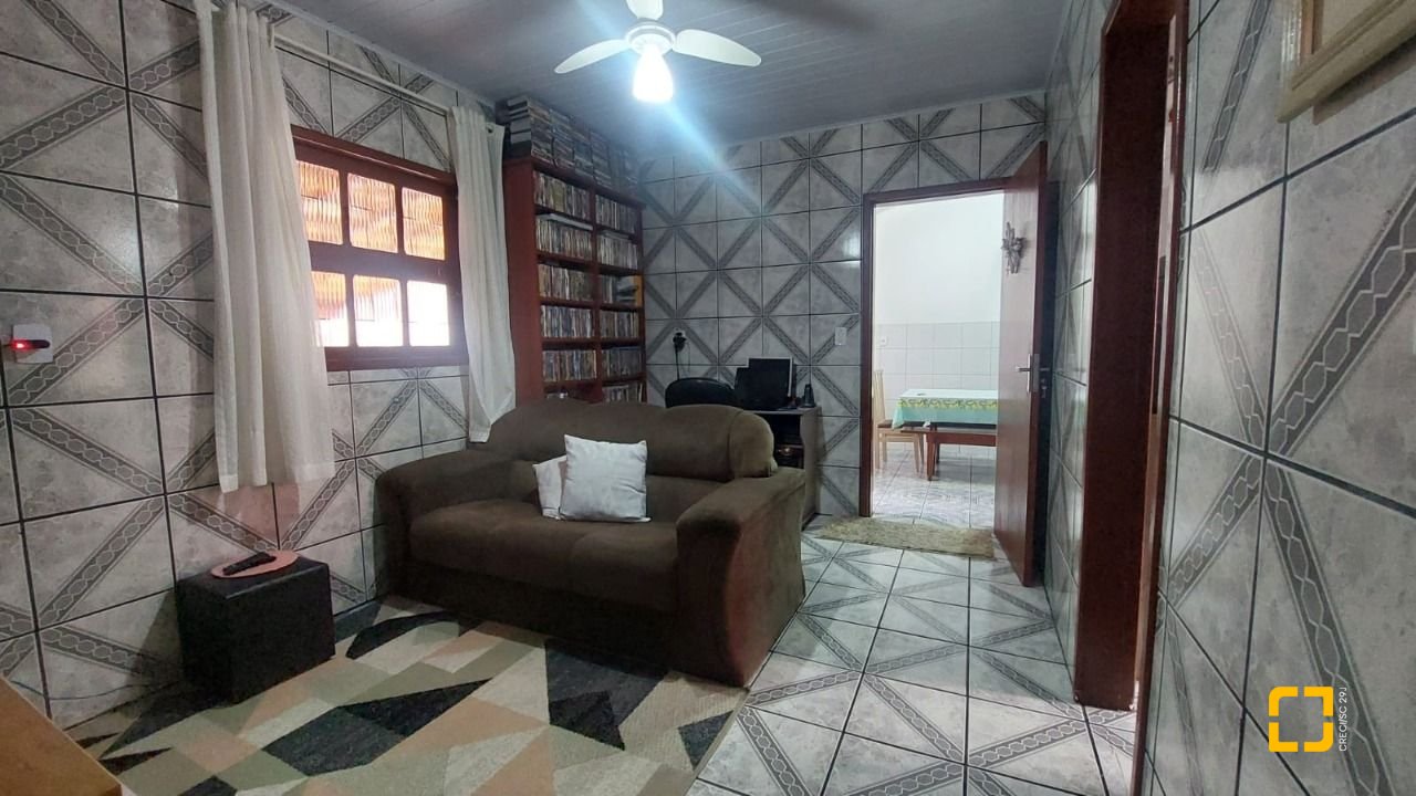 Casa com 104m², 3 quartos, 3 garagens, no bairro Ingleses em Florianópolis