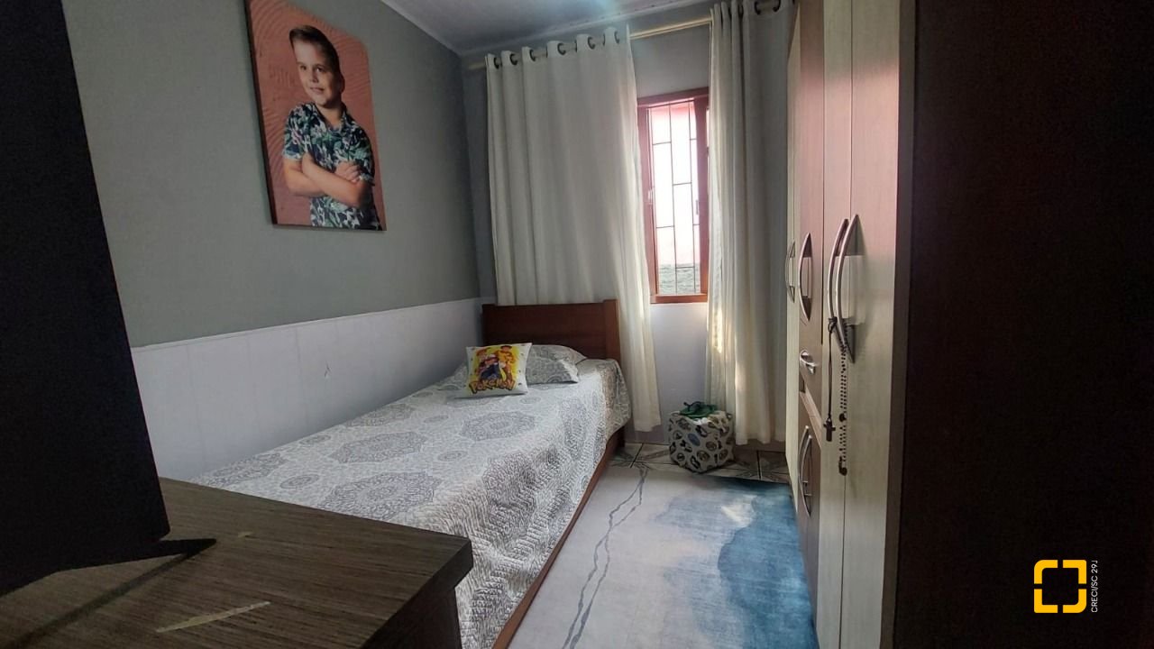 Casa com 104m², 3 quartos, 3 garagens, no bairro Ingleses em Florianópolis