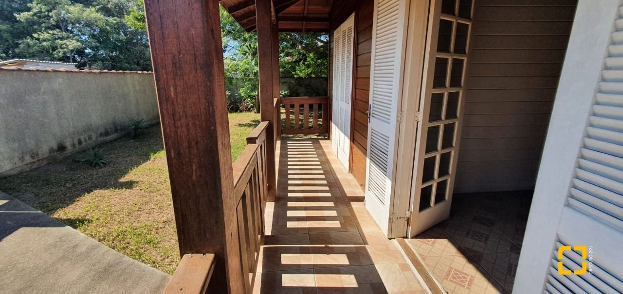 Casa com 60m², 3 quartos, 1 garagem, no bairro Rio Vermelho em Florianópolis