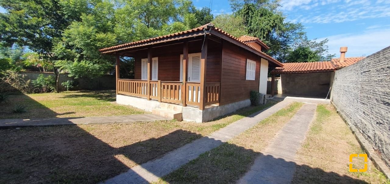 Casa com 60m², 3 quartos, 1 garagem, no bairro Rio Vermelho em Florianópolis