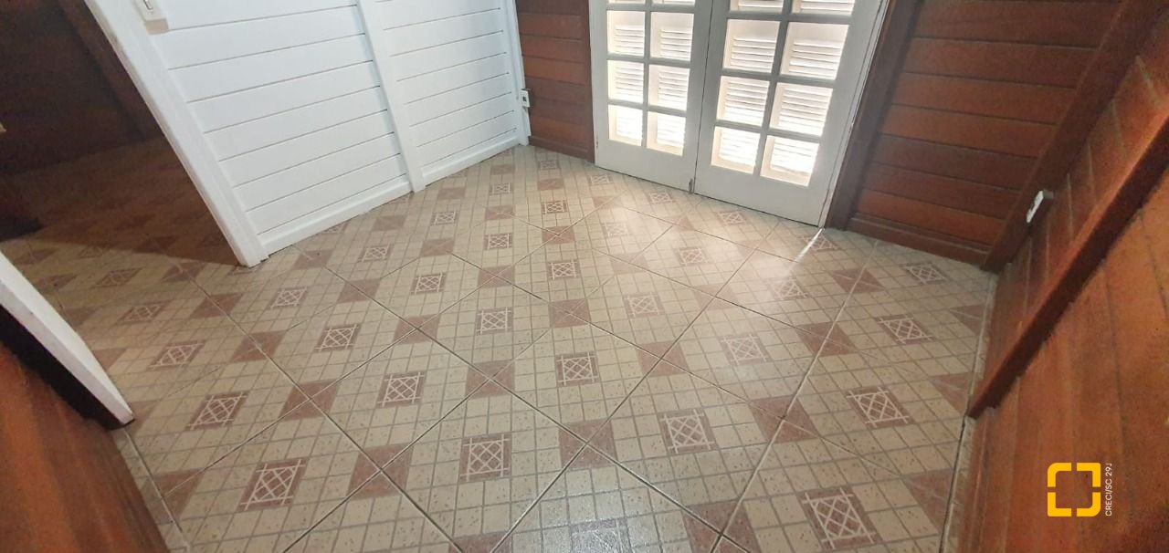 Casa com 60m², 3 quartos, 1 garagem, no bairro Rio Vermelho em Florianópolis