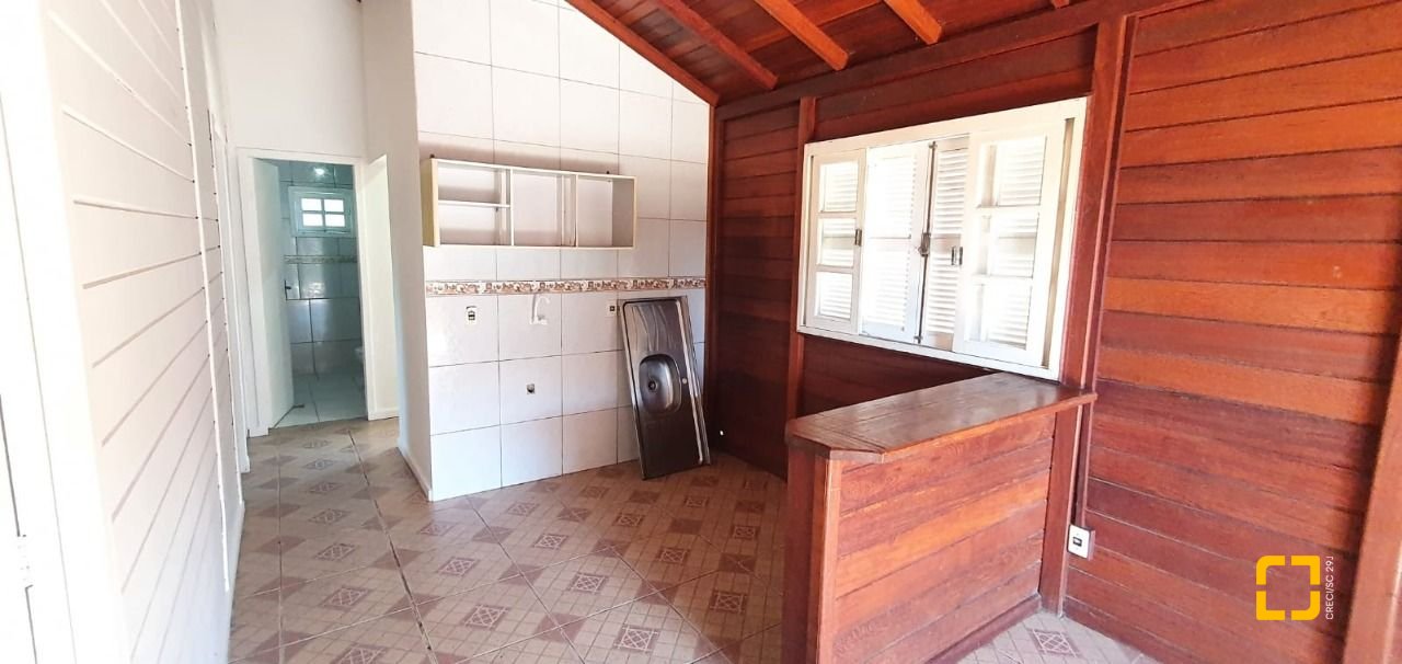 Casa com 60m², 3 quartos, 1 garagem, no bairro Rio Vermelho em Florianópolis