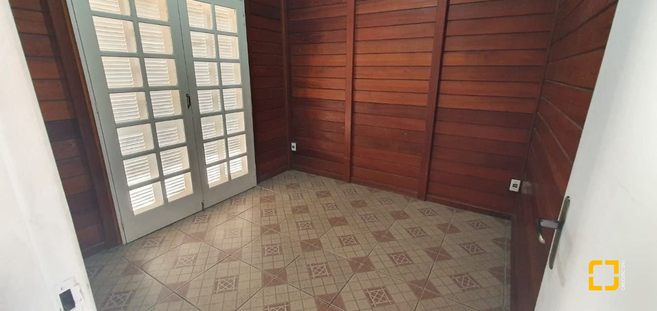 Casa com 60m², 3 quartos, 1 garagem, no bairro Rio Vermelho em Florianópolis