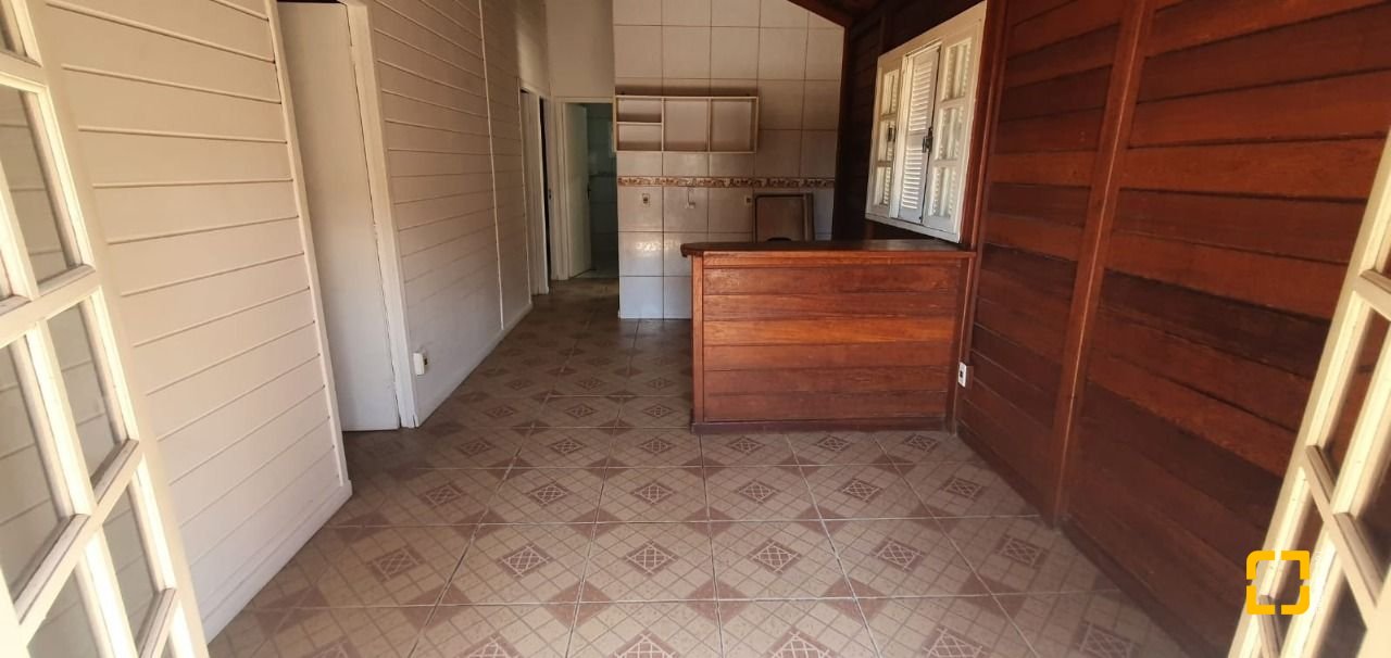 Casa com 60m², 3 quartos, 1 garagem, no bairro Rio Vermelho em Florianópolis