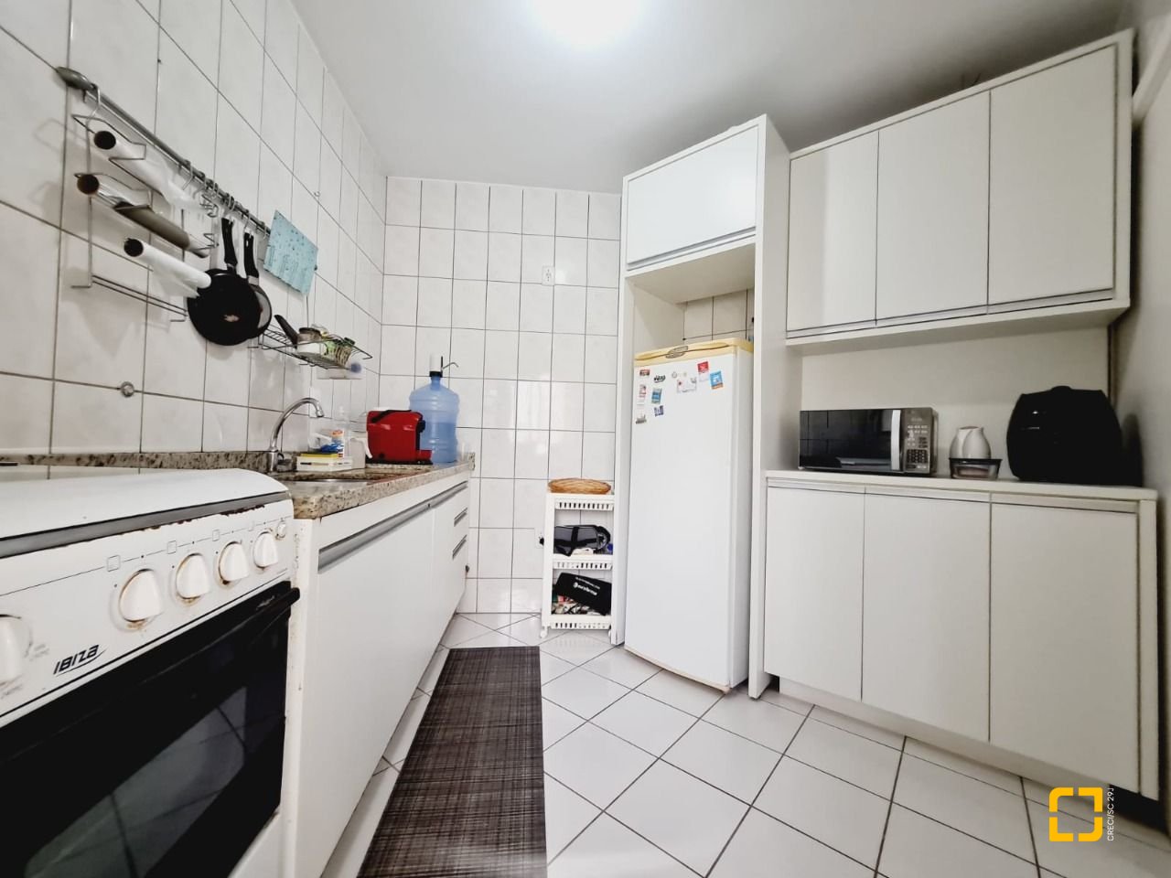 Apartamento com 48m², 1 quarto, 1 garagem, no bairro Saco Grande em Florianópolis