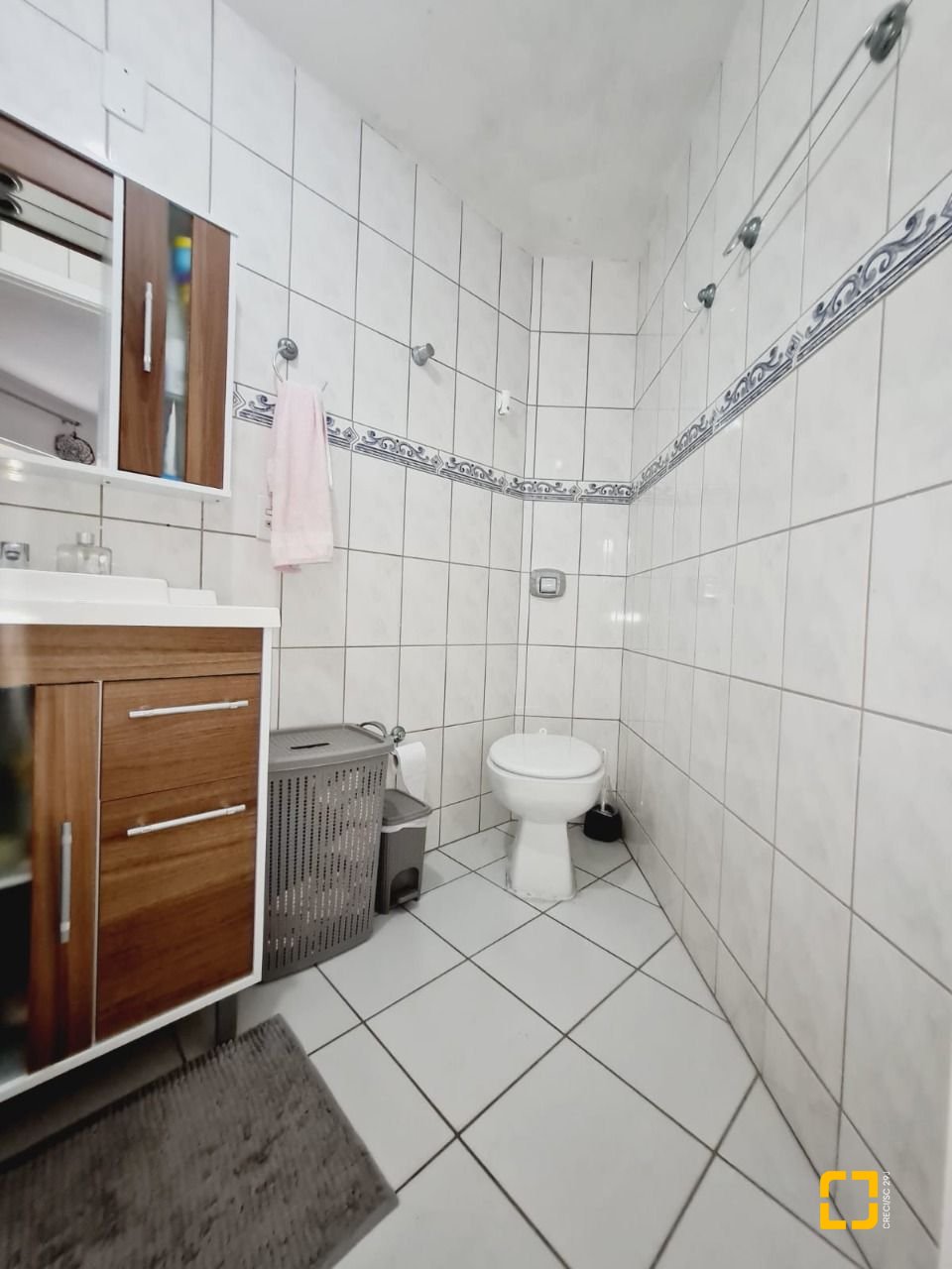 Apartamento com 48m², 1 quarto, 1 garagem, no bairro Saco Grande em Florianópolis