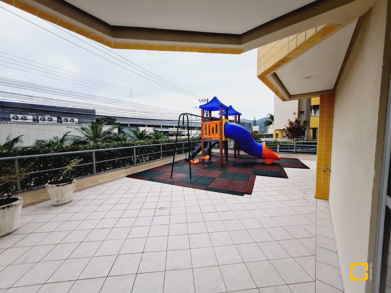 Apartamento com 48m², 1 quarto, 1 garagem, no bairro Saco Grande em Florianópolis