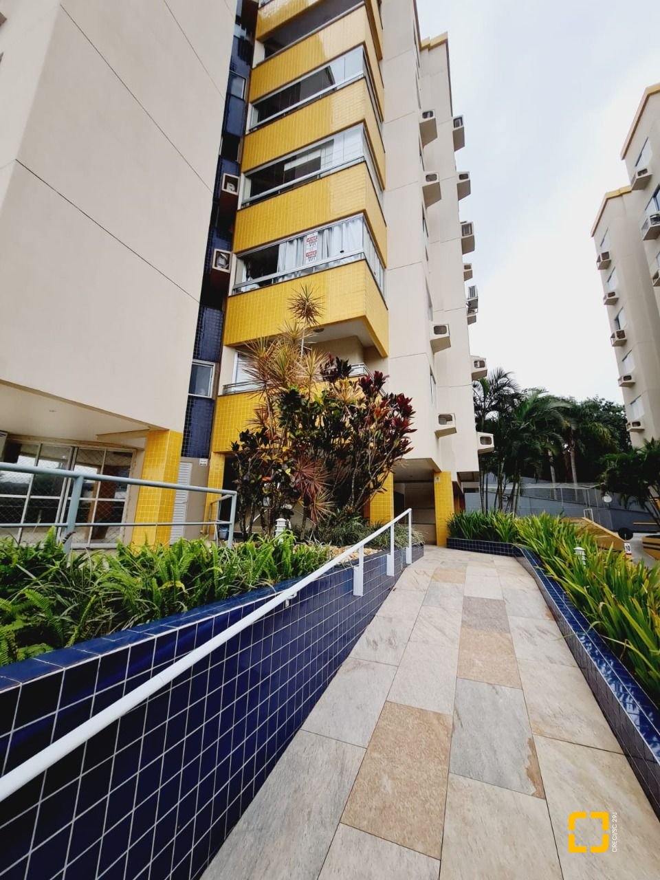 Apartamento com 48m², 1 quarto, 1 garagem, no bairro Saco Grande em Florianópolis