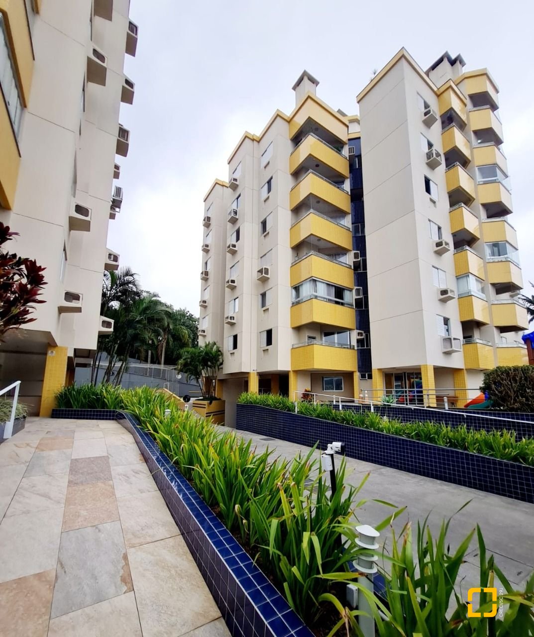 Apartamento com 48m², 1 quarto, 1 garagem, no bairro Saco Grande em Florianópolis