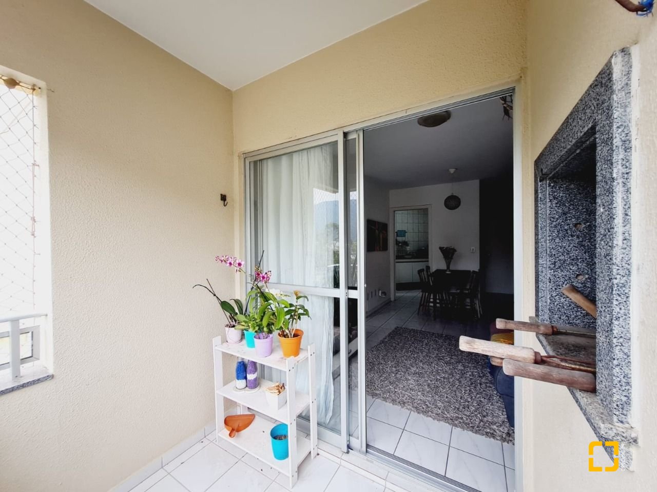 Apartamento com 48m², 1 quarto, 1 garagem, no bairro Saco Grande em Florianópolis