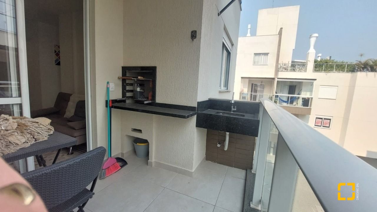 Apartamento com 71m², 3 quartos (sendo 1 suíte), 1 garagem, no bairro Campeche em Florianópolis