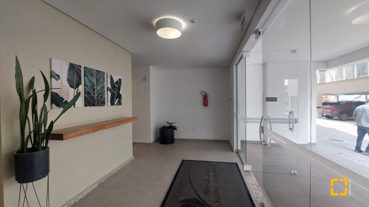 Apartamento com 71m², 3 quartos (sendo 1 suíte), 1 garagem, no bairro Campeche em Florianópolis