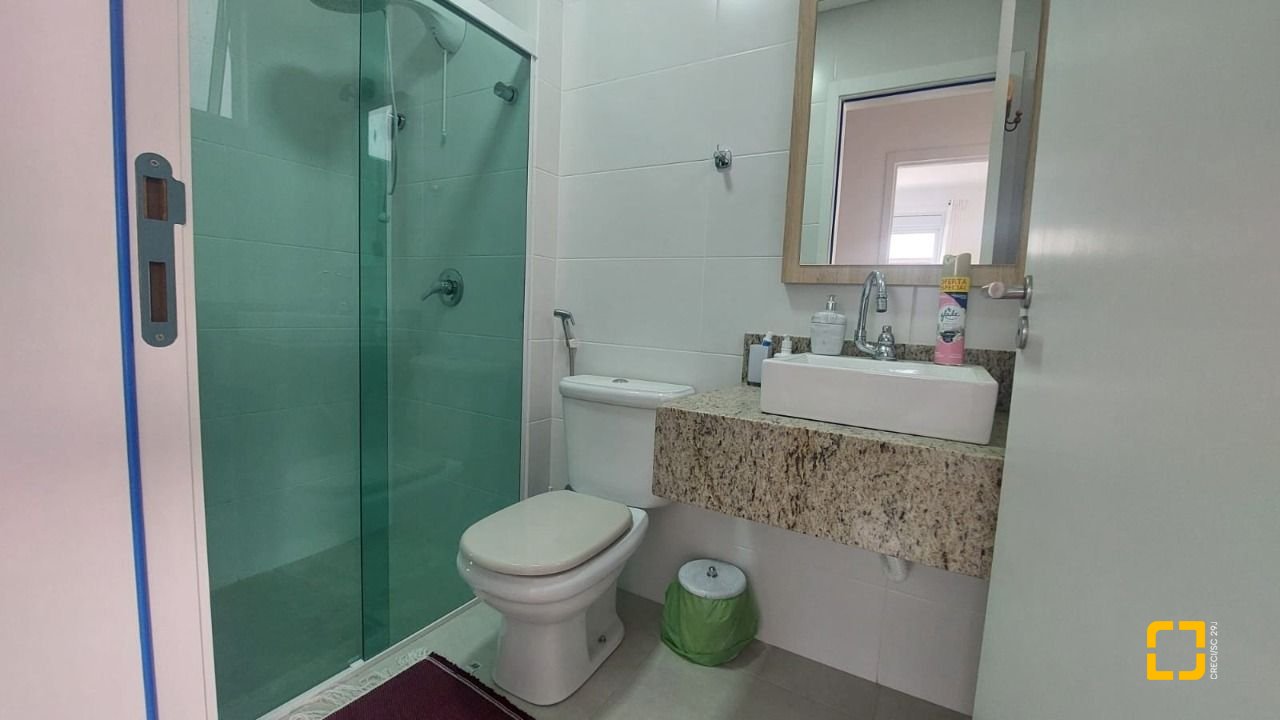 Apartamento com 71m², 3 quartos (sendo 1 suíte), 1 garagem, no bairro Campeche em Florianópolis