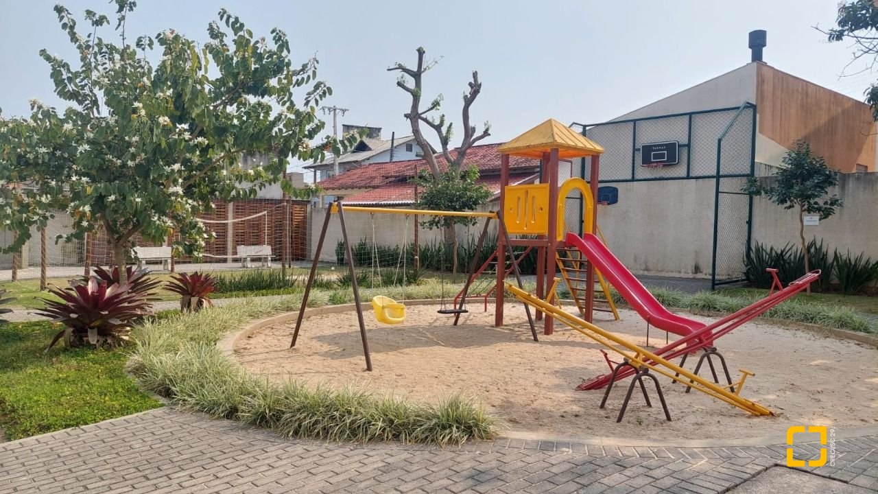 Apartamento com 71m², 3 quartos (sendo 1 suíte), 1 garagem, no bairro Campeche em Florianópolis