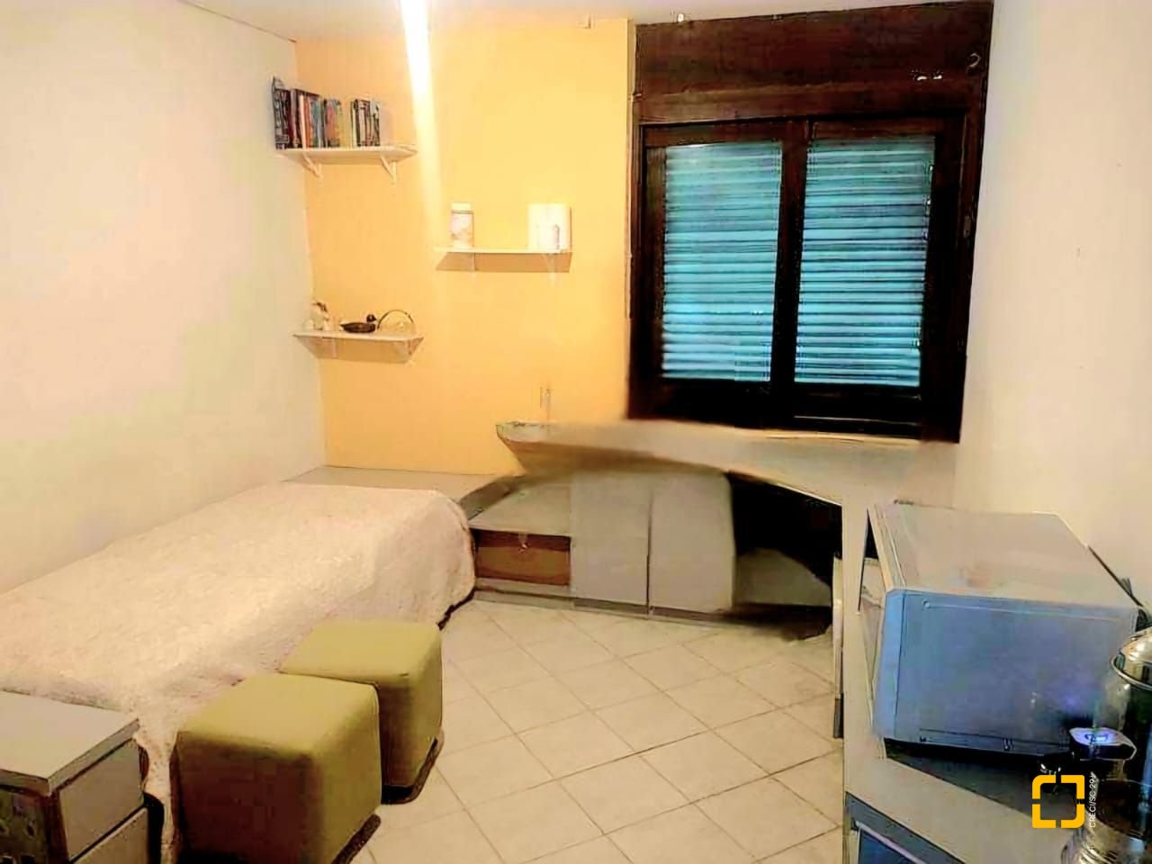 Casa com 2247m², 6 quartos (sendo 2 suítes), 10 garagens, no bairro Carvoeira em Florianópolis