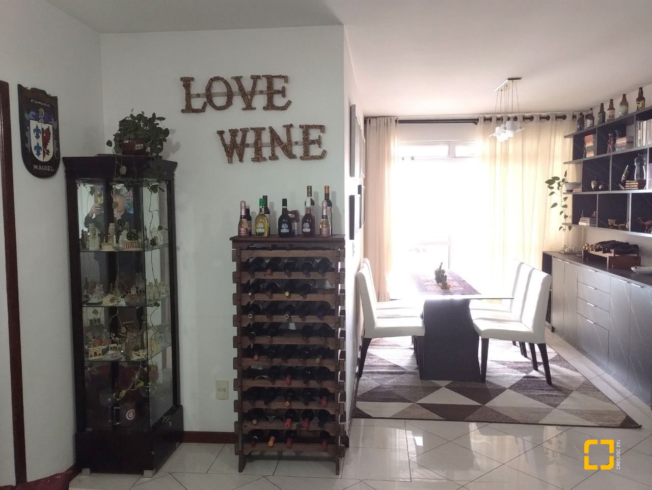 Apartamento com 138m², 3 quartos (sendo 1 suíte), 1 garagem, no bairro Kobrasol em São José