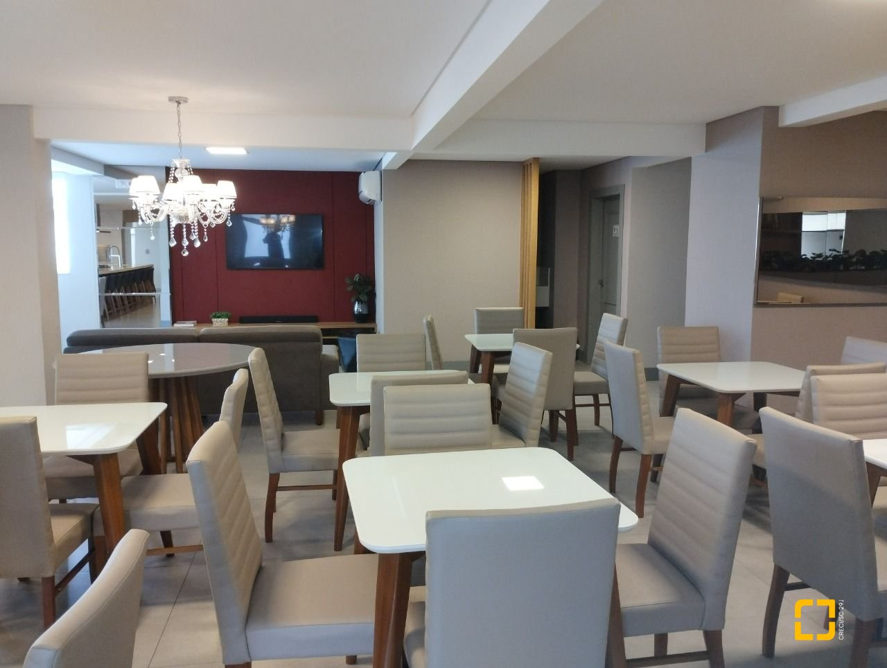 Apartamento com 138m², 3 quartos (sendo 1 suíte), 1 garagem, no bairro Kobrasol em São José
