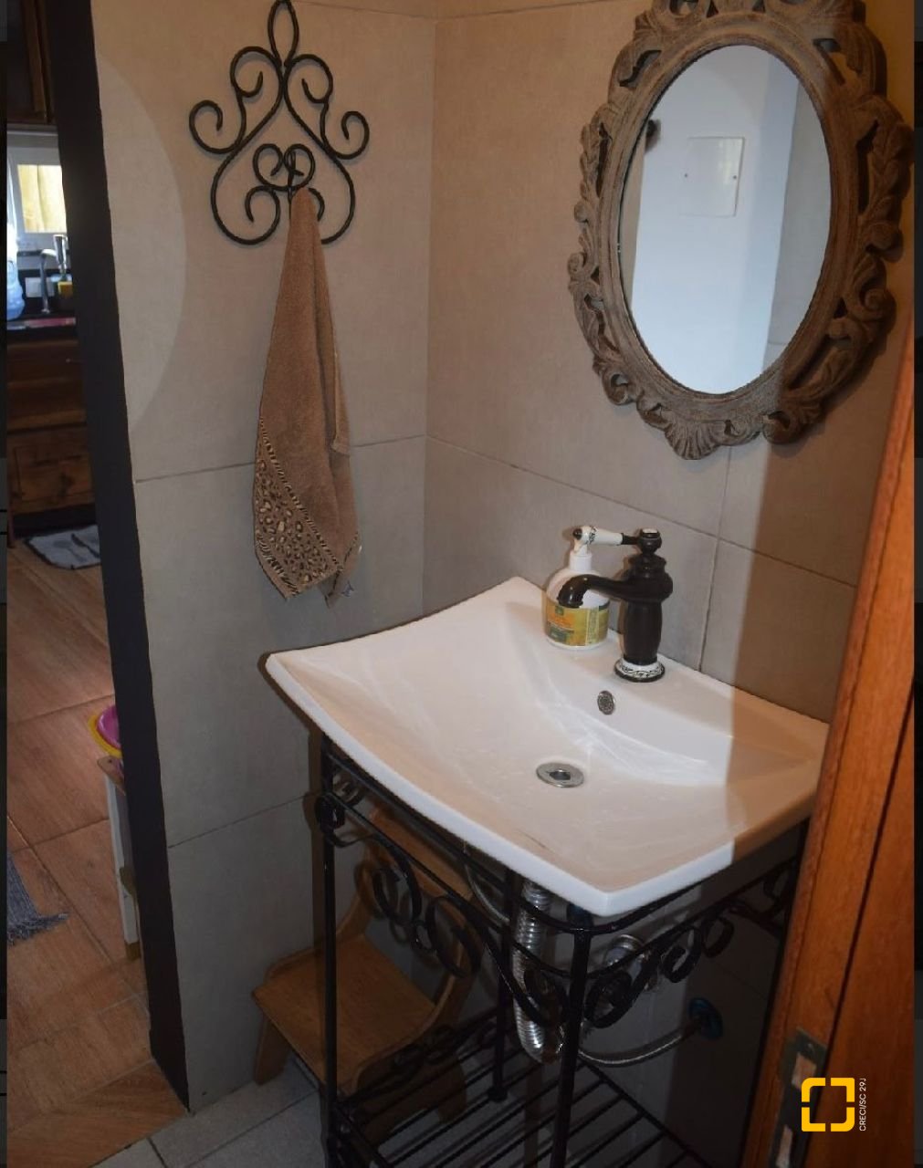 Casa com 209m², 5 quartos (sendo 1 suíte), 2 garagens, no bairro Lagoa da Conceição em Florianópolis