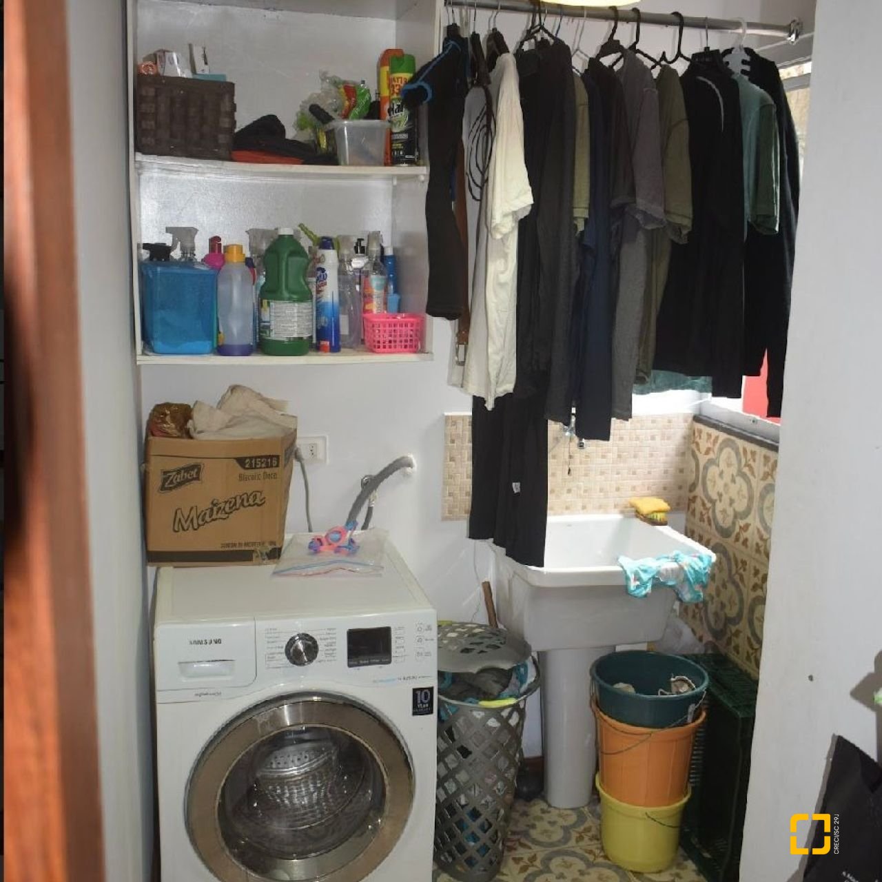 Casa com 209m², 5 quartos (sendo 1 suíte), 2 garagens, no bairro Lagoa da Conceição em Florianópolis