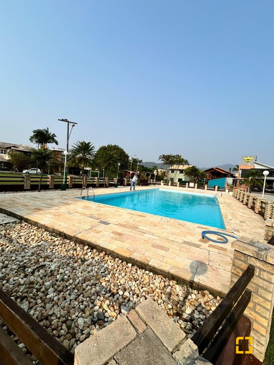 Terreno com 329m², no bairro Campeche em Florianópolis