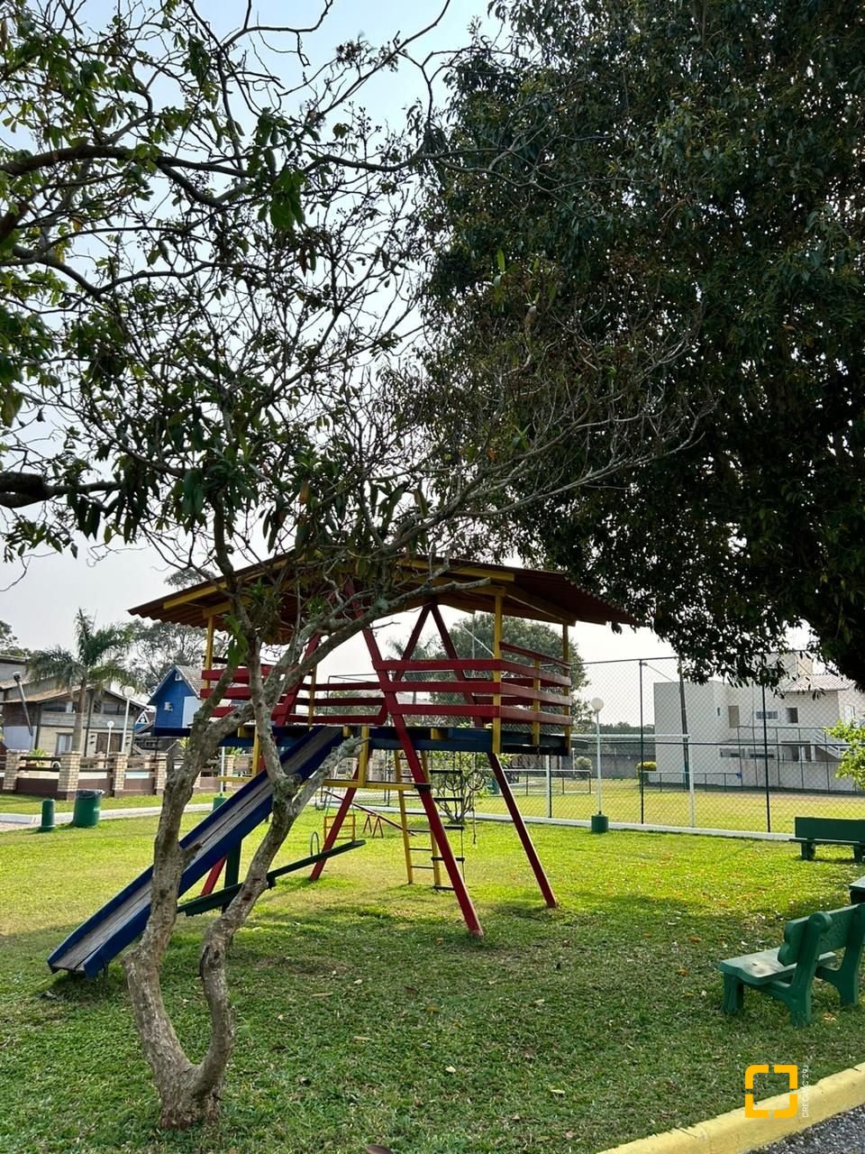 Terreno com 329m², no bairro Campeche em Florianópolis