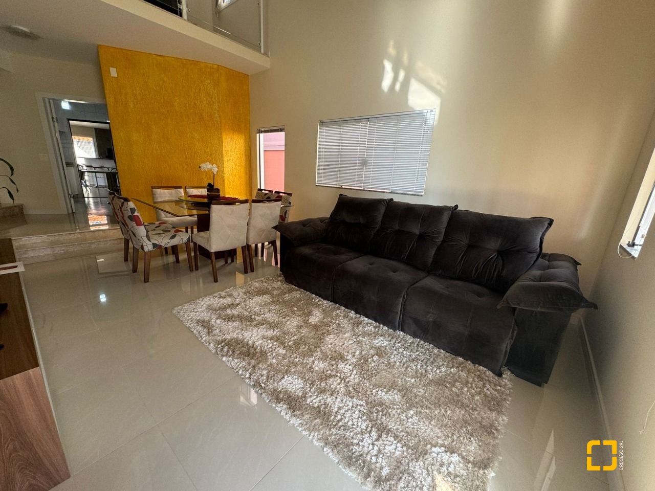 Casa com 278m², 4 quartos (sendo 2 suítes), 2 garagens, no bairro Ponte do Imaruim em Palhoça