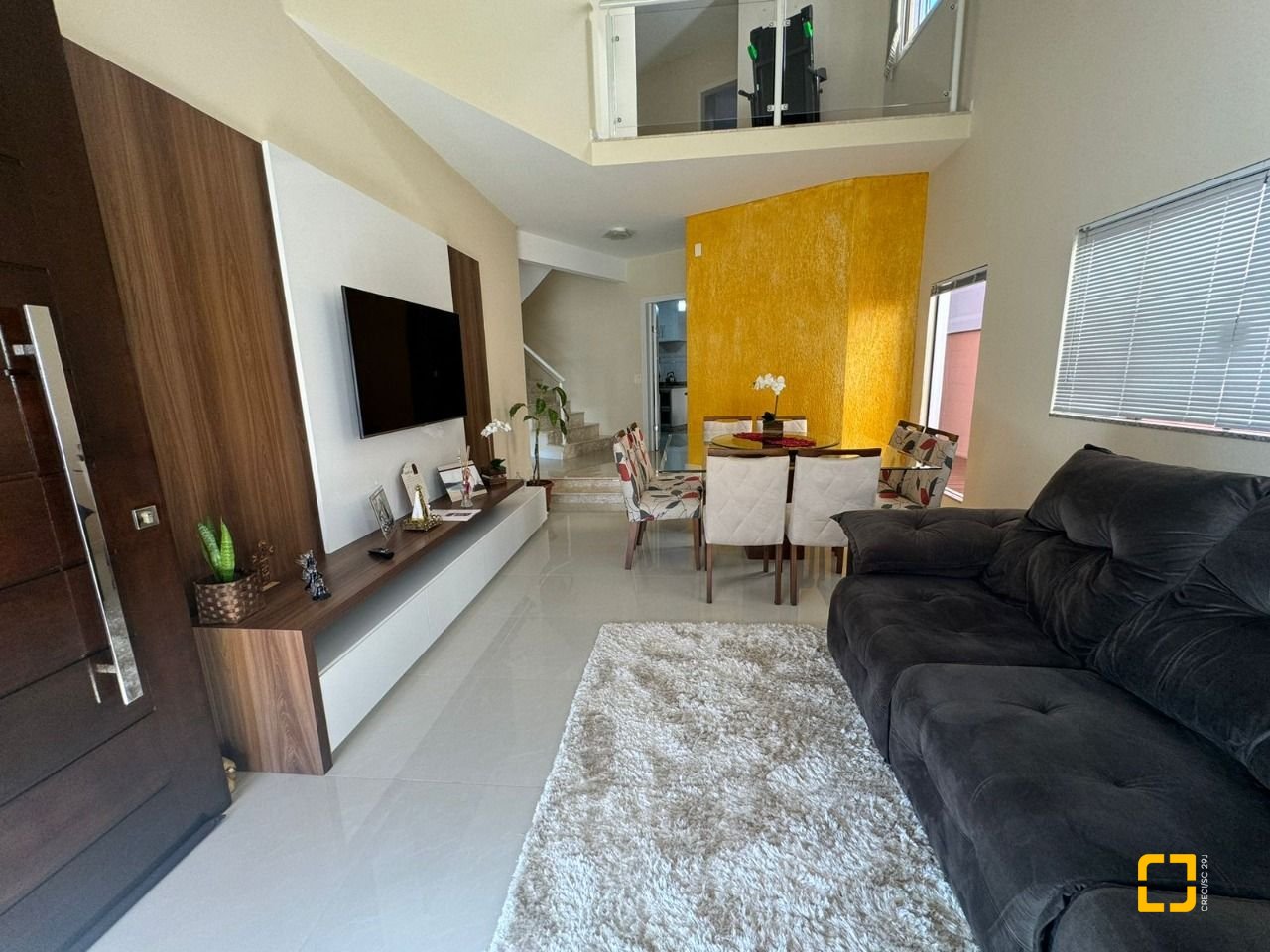 Casa com 278m², 4 quartos (sendo 2 suítes), 2 garagens, no bairro Ponte do Imaruim em Palhoça