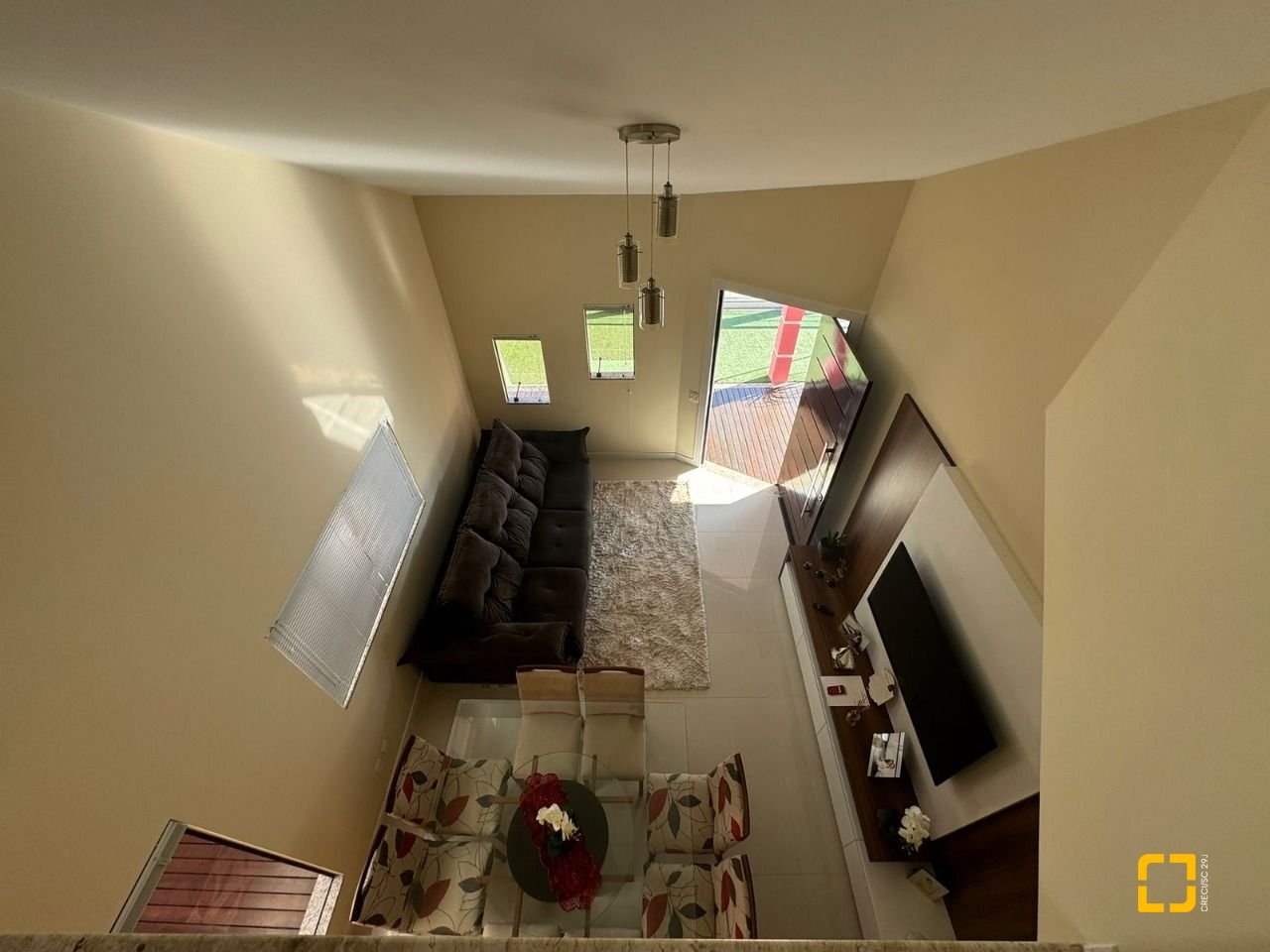 Casa com 278m², 4 quartos (sendo 2 suítes), 2 garagens, no bairro Ponte do Imaruim em Palhoça