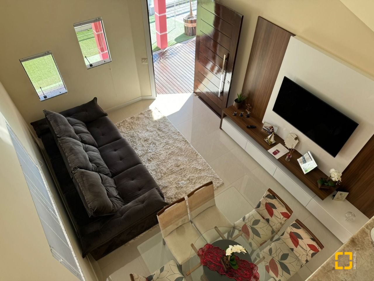 Casa com 278m², 4 quartos (sendo 2 suítes), 2 garagens, no bairro Ponte do Imaruim em Palhoça