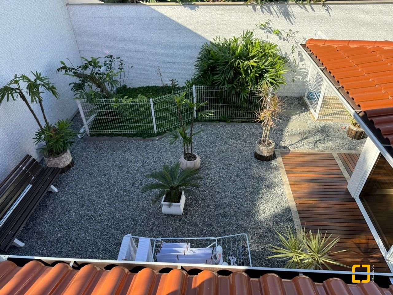 Casa com 278m², 4 quartos (sendo 2 suítes), 2 garagens, no bairro Ponte do Imaruim em Palhoça