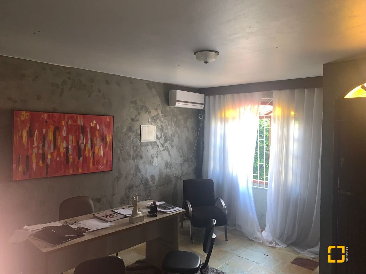 Casa com 240m², 4 quartos (sendo 1 suíte), 2 garagens, no bairro Coqueiros em Florianópolis