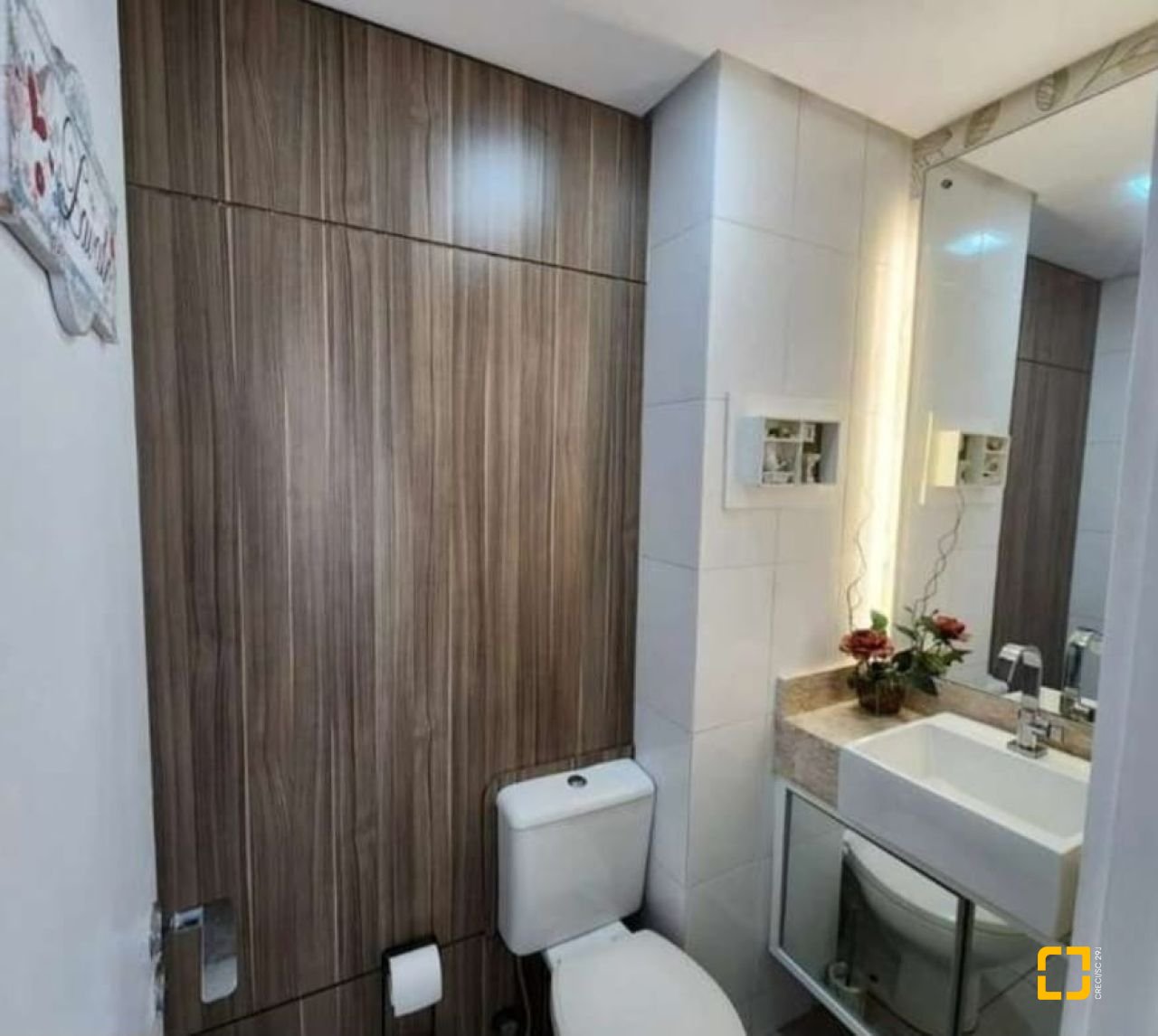 Apartamento com 190m², 4 quartos (sendo 1 suíte), 2 garagens, no bairro Kobrasol em São José