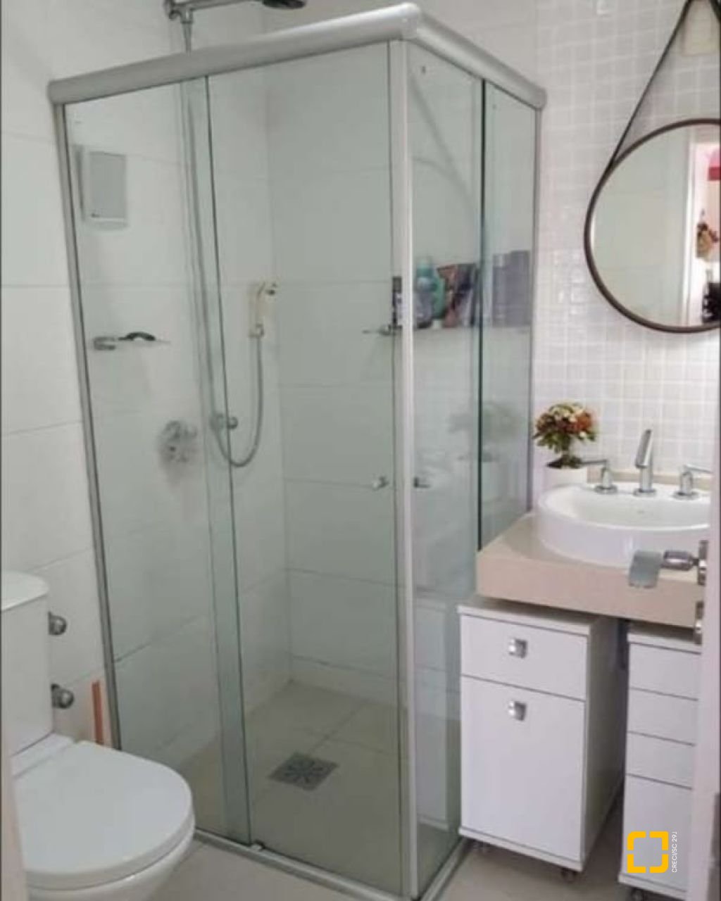 Apartamento com 190m², 4 quartos (sendo 1 suíte), 2 garagens, no bairro Kobrasol em São José