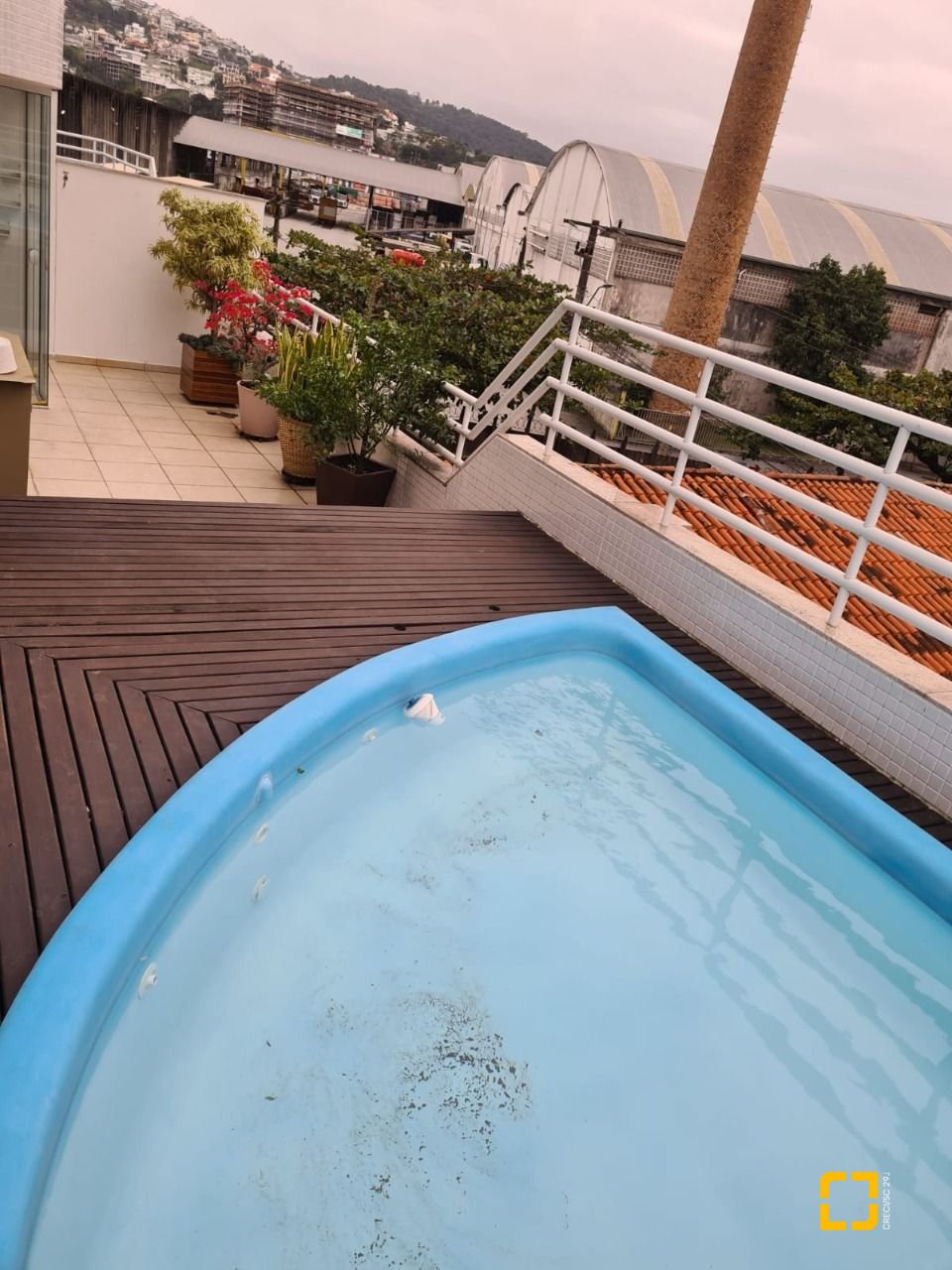 Apartamento com 190m², 4 quartos (sendo 1 suíte), 2 garagens, no bairro Kobrasol em São José
