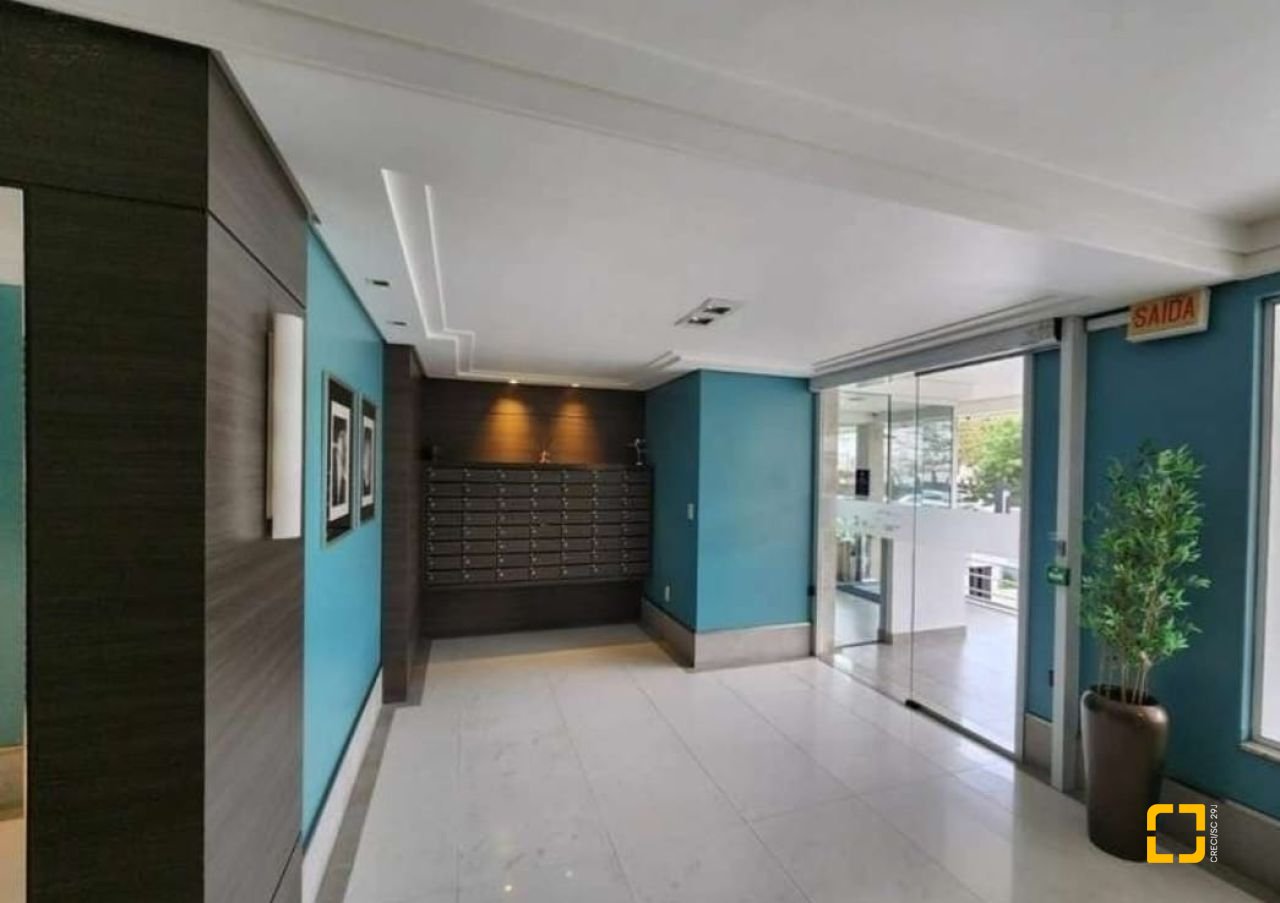 Apartamento com 190m², 4 quartos (sendo 1 suíte), 2 garagens, no bairro Kobrasol em São José