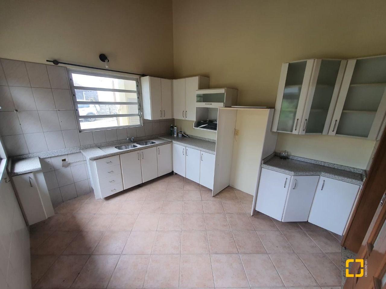 Casa com 350m², 6 quartos (sendo 2 suítes), 4 garagens, no bairro Santo Antônio de Lisboa em Florianópolis