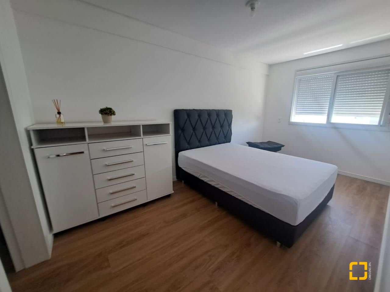 Apartamento com 61m², 3 quartos (sendo 1 suíte), 2 garagens, no bairro Pedra Branca em Palhoça