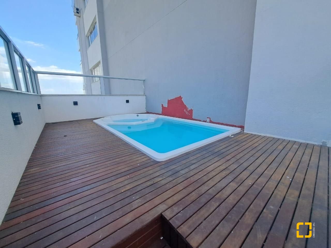 Apartamento com 61m², 3 quartos (sendo 1 suíte), 2 garagens, no bairro Pedra Branca em Palhoça