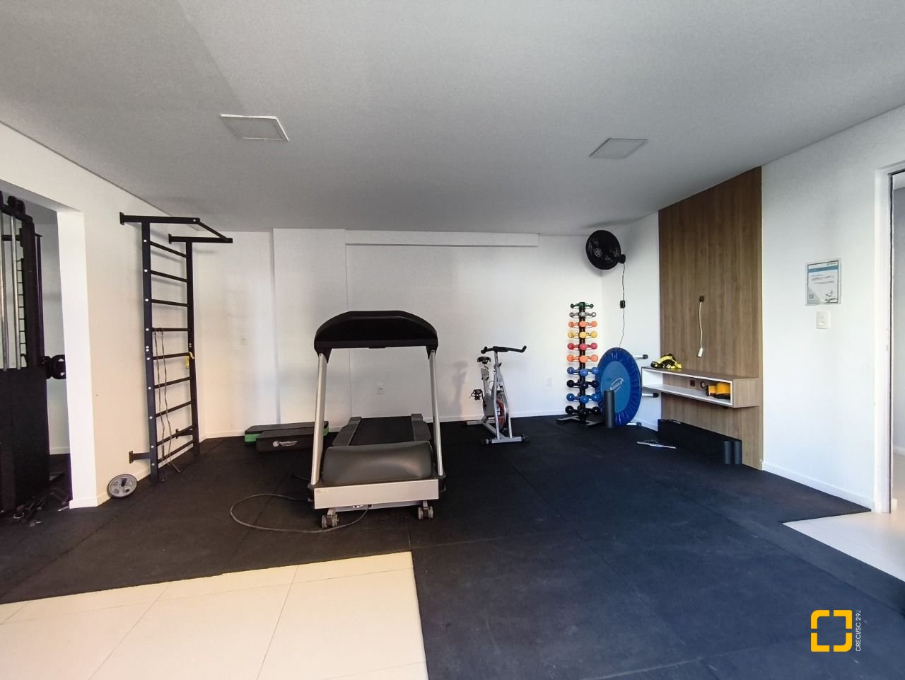 Apartamento com 61m², 3 quartos (sendo 1 suíte), 2 garagens, no bairro Pedra Branca em Palhoça
