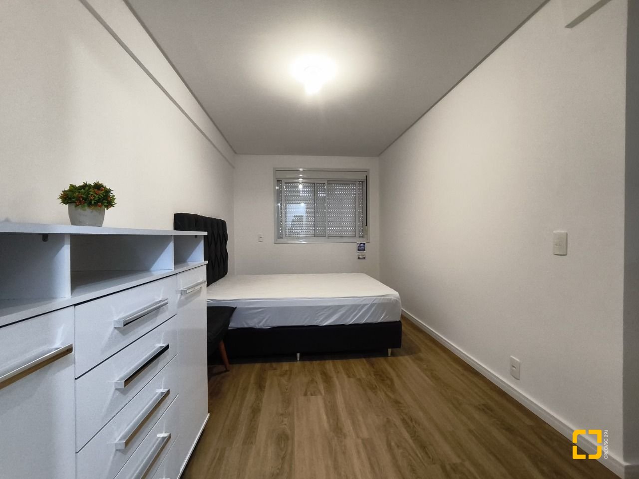 Apartamento com 61m², 3 quartos (sendo 1 suíte), 2 garagens, no bairro Pedra Branca em Palhoça