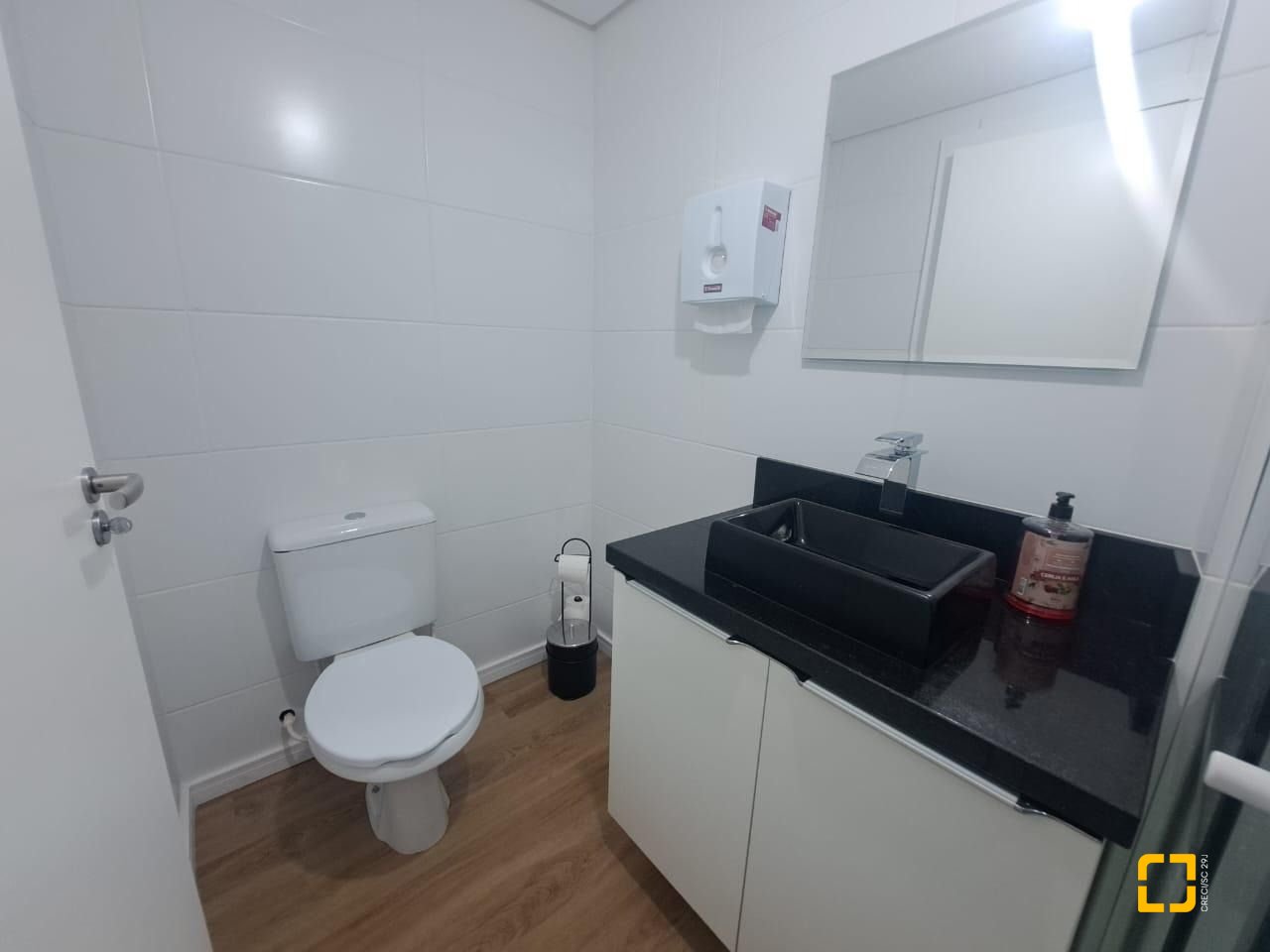 Apartamento com 61m², 2 quartos (sendo 1 suíte), 2 garagens, no bairro Pedra Branca em Palhoça